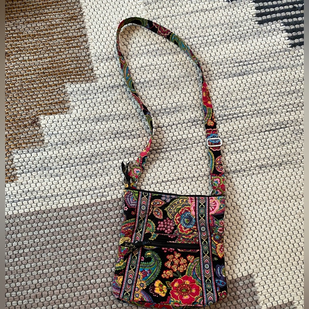 Vera Bradley. Paisley cross body purse